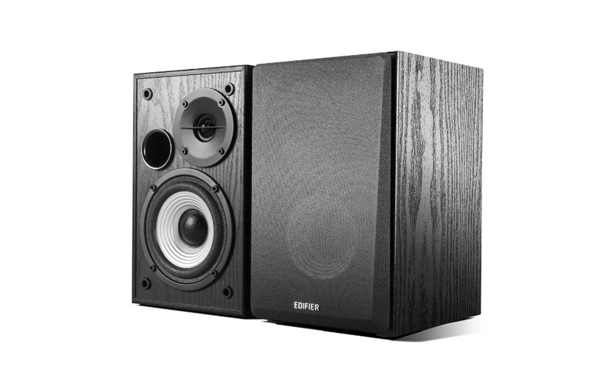 Olcsó, igényes és modern fa hangfal módosítható hangzással: Edifier R980T