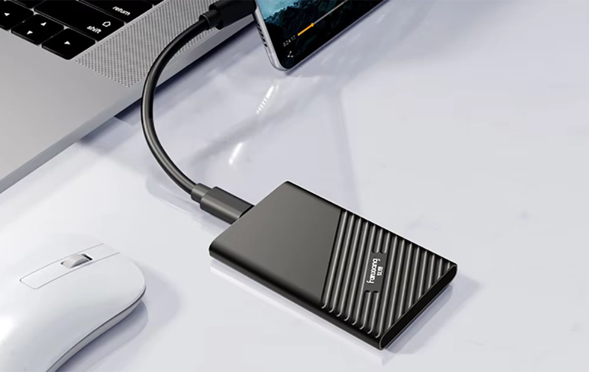 Ultraolcsó és nagyon gyors külső SSD meghajtó - pendrive helyett is tökéletes