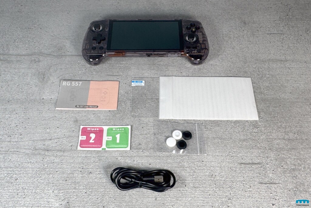 Anbernic RG557 kézi játékkonzol doboz tartalma