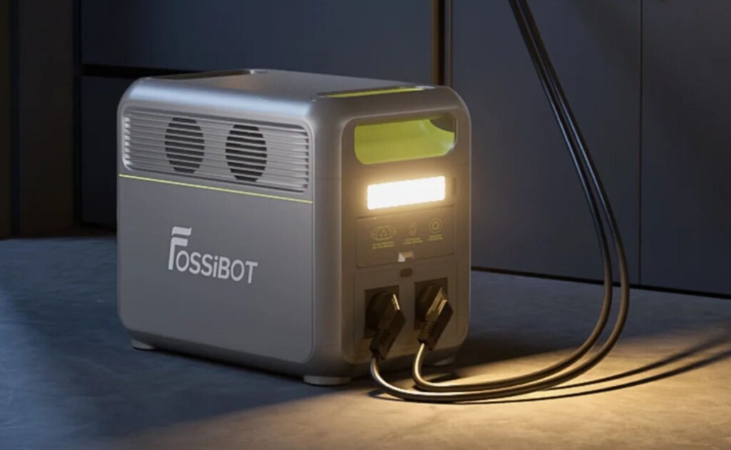 FOSSiBOT F1200 power station - lámpa