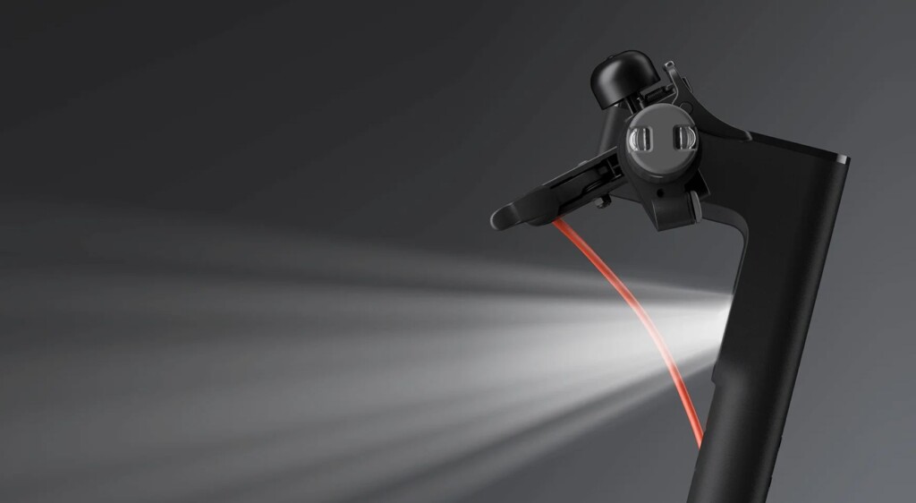 Xiaomi’s Electric Scooter 5 Max automata fényszóró