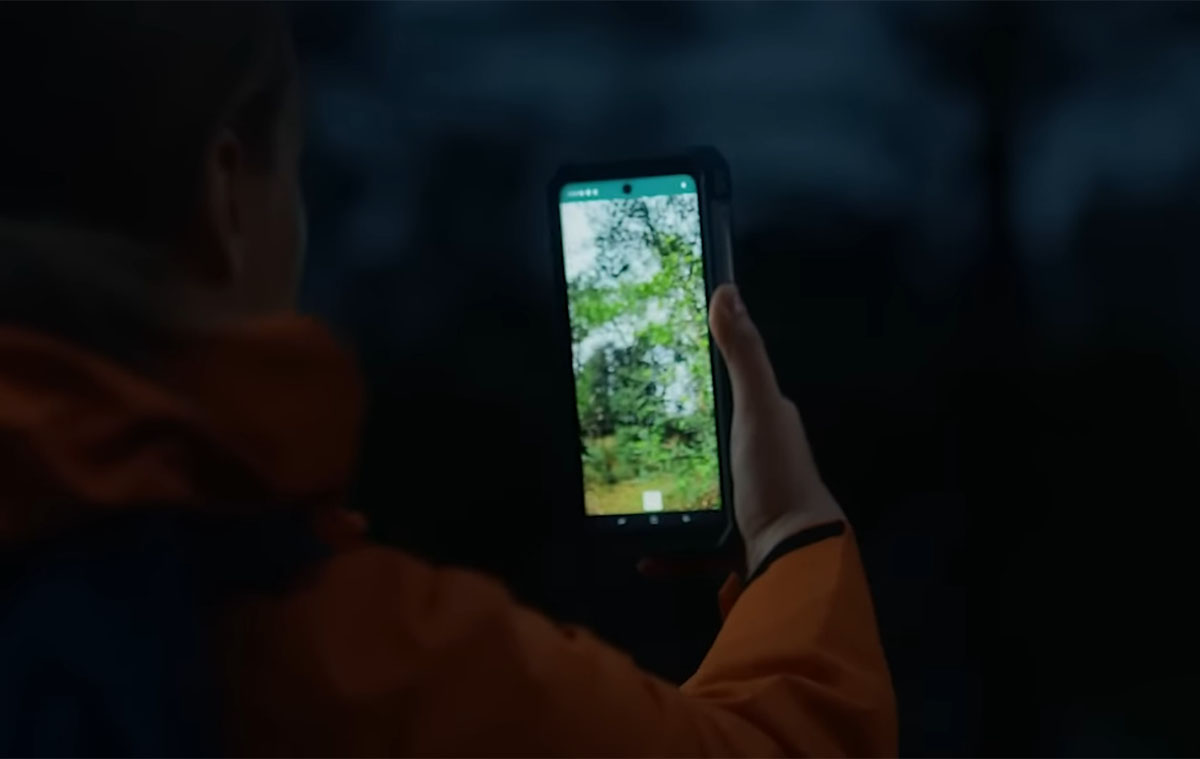 28 000 mAh telefon színes éjjellátó kamerával: FOSSiBOT F107 Pro