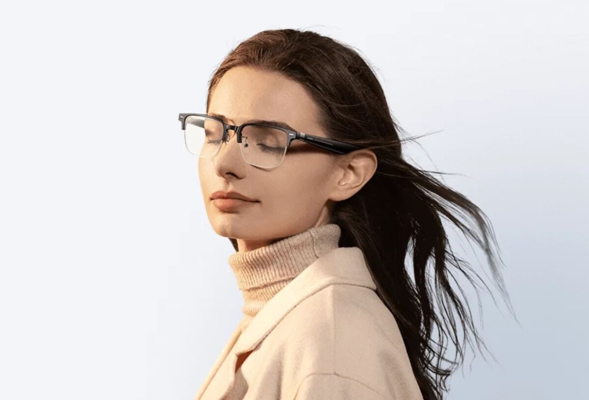 Xiaomi Smart Audio Glasses viselés közben