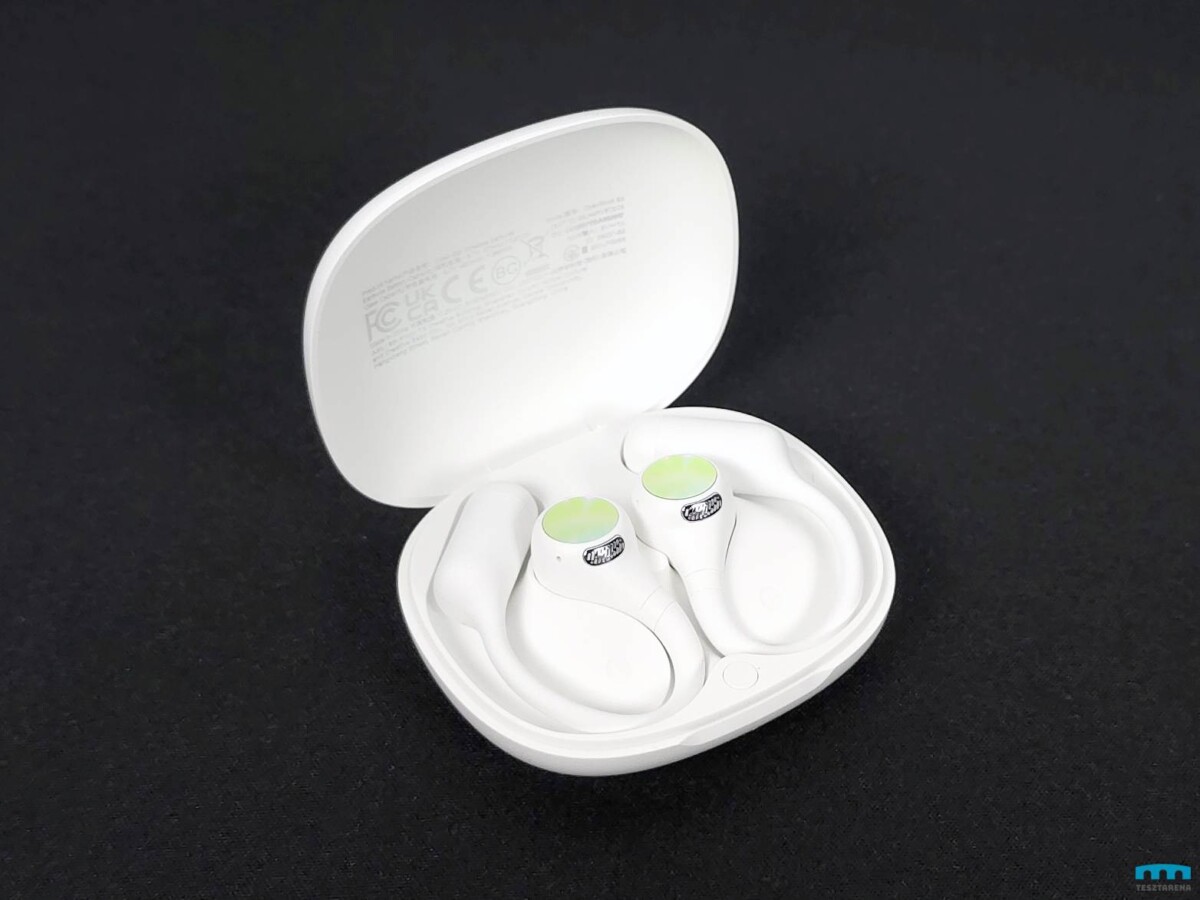 OpenRock S2 a töltőtokban