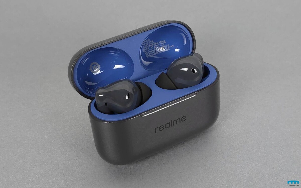 Realme Buds T200 vezetéknélküli fülhallgató töltőtok kinyitva