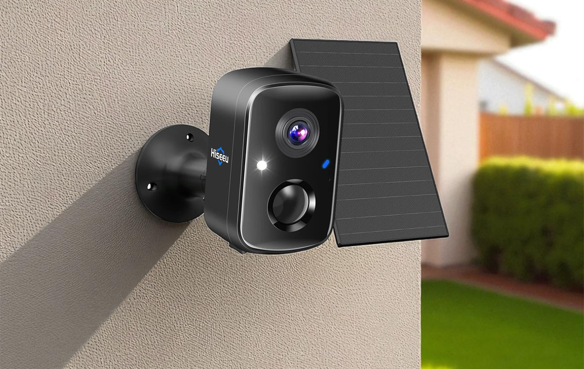 Egyszerűen megfigyelheted a házad ezzel a vezetékmentes, akkumulátoros, napelemes biztonsági kamerával