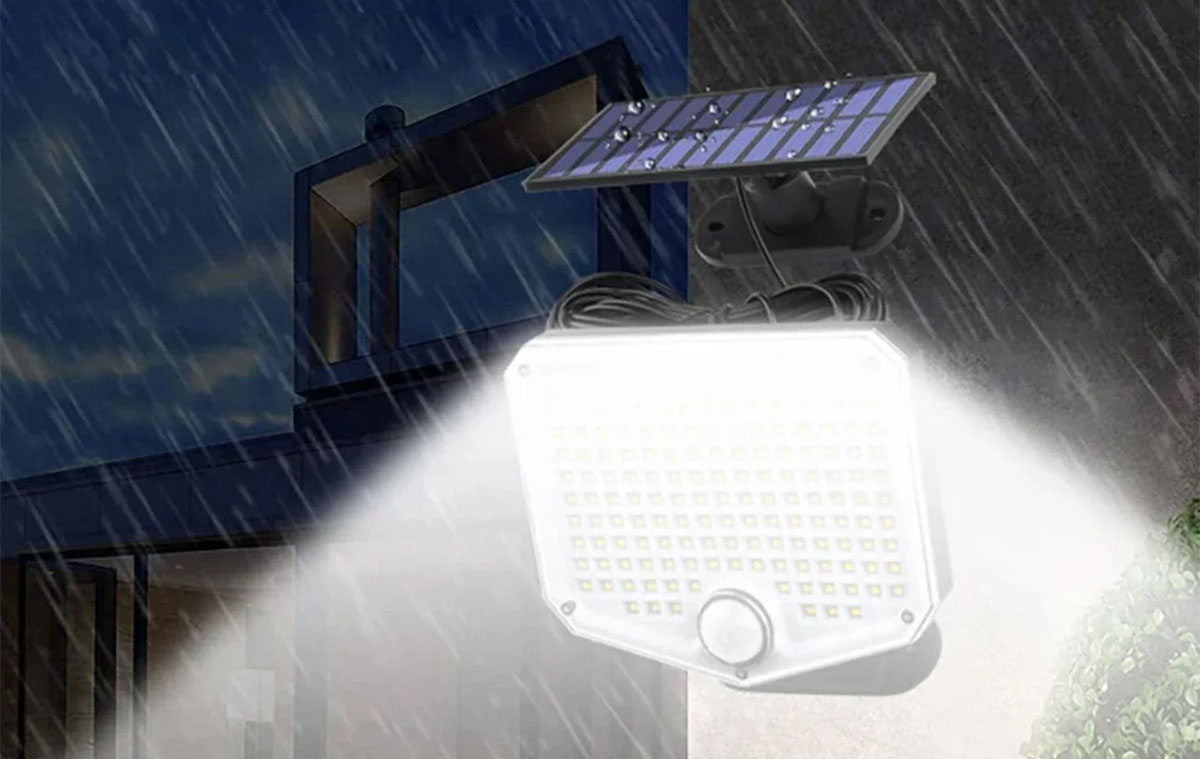 Extra nagy fényerővel hoz világosságot kint ez az olcsó napelemes lámpa