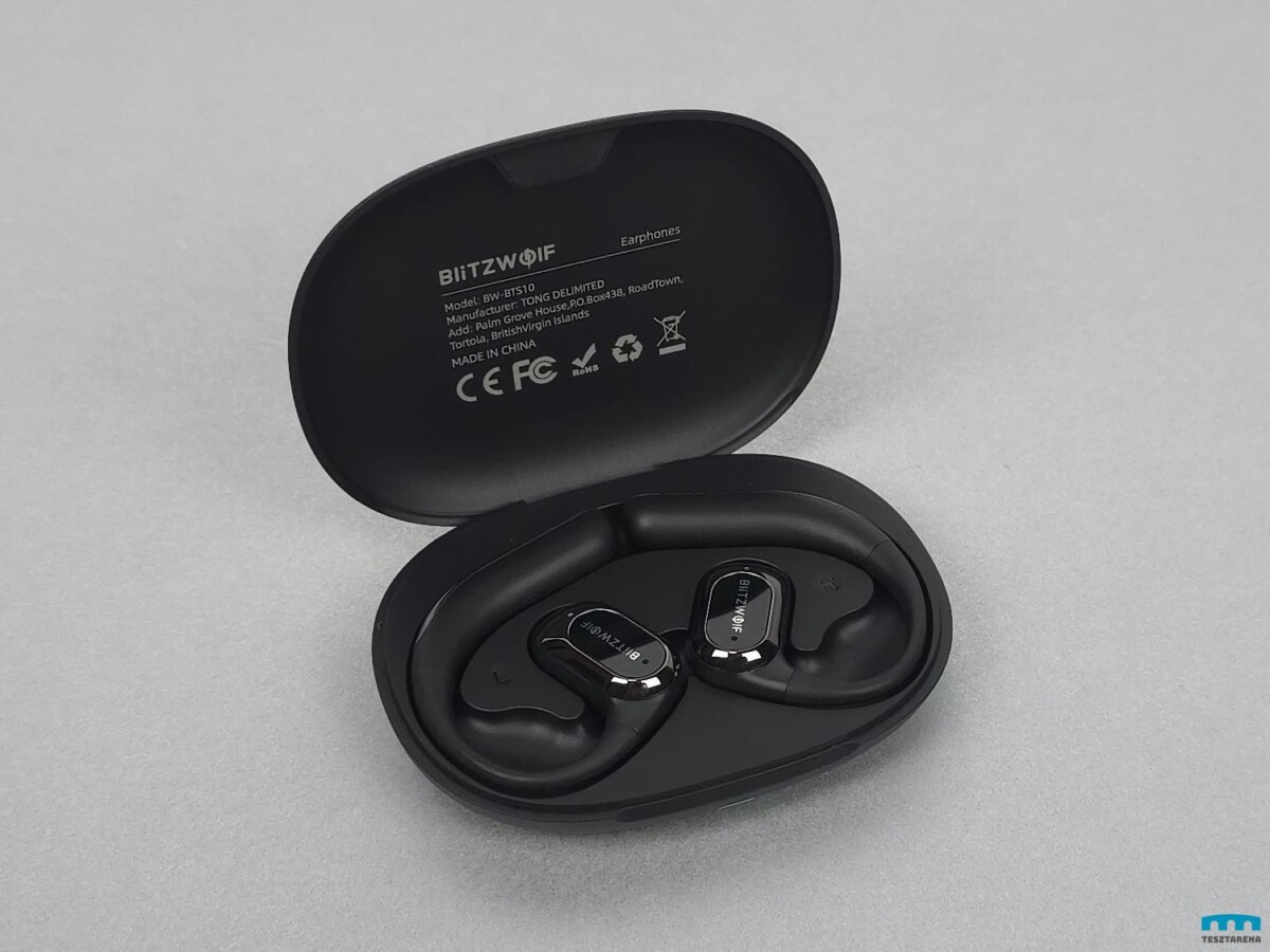 BlitzWolf BW-BTS10 töltőtok kinyitva