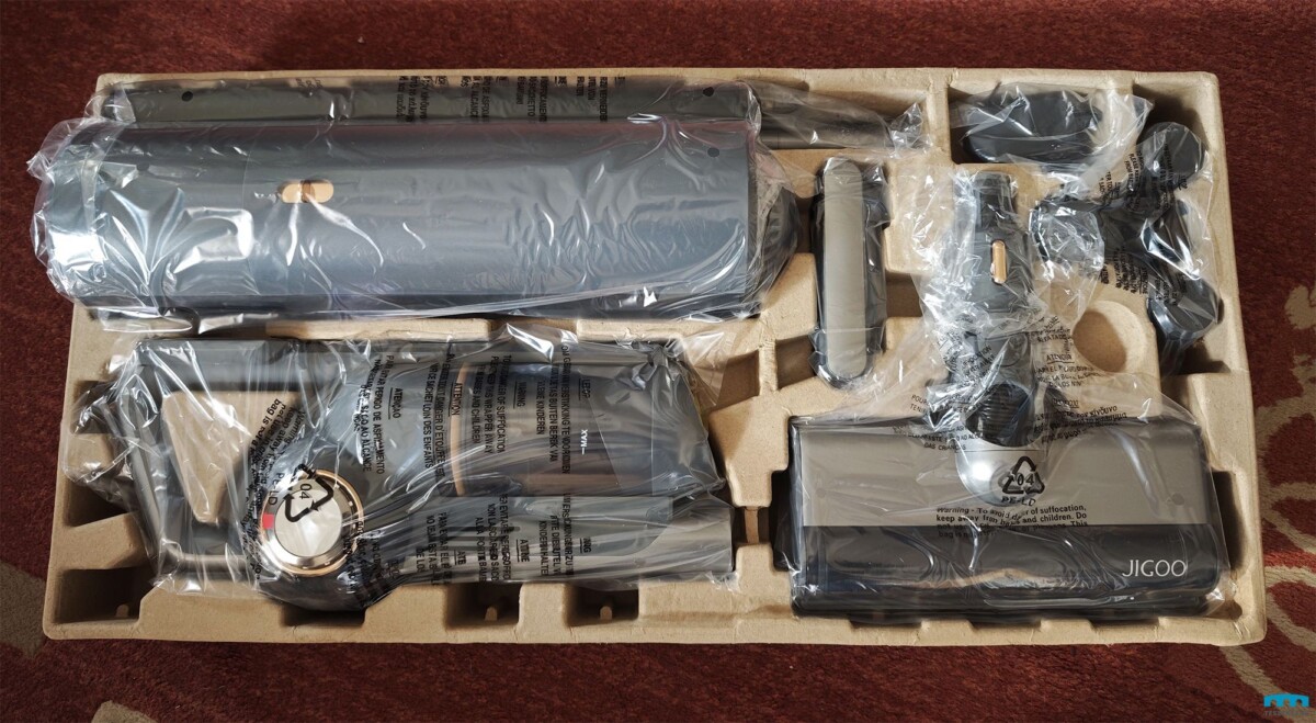 Jigoo V700 doboz tartalma másik rész