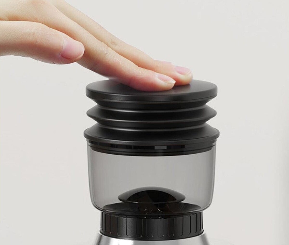 Hibrew G7 kifújja a maradék kávét