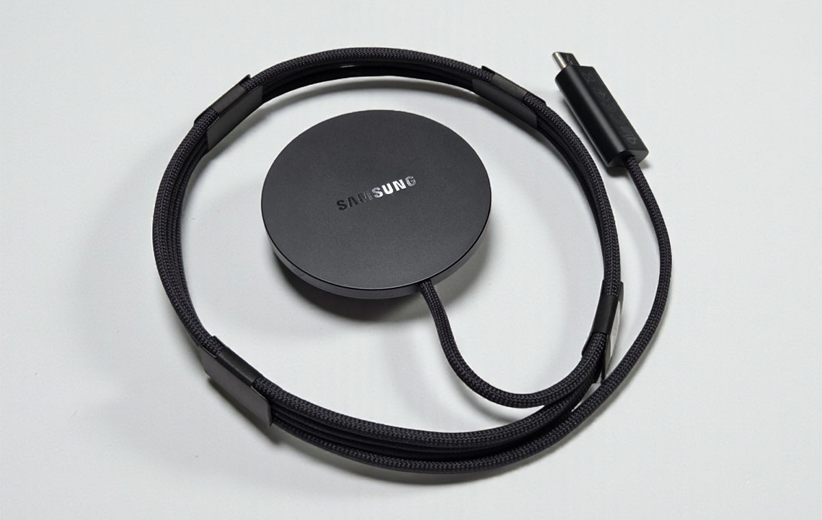 A Samsung Galaxy S26 végre gyorsabb, 25W-os vezetéknélküli töltéssel érkezhet, mágneses rögzítéssel