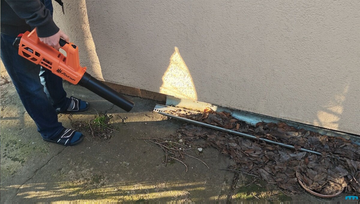 Foursun LB01 könnyű lombfúvó