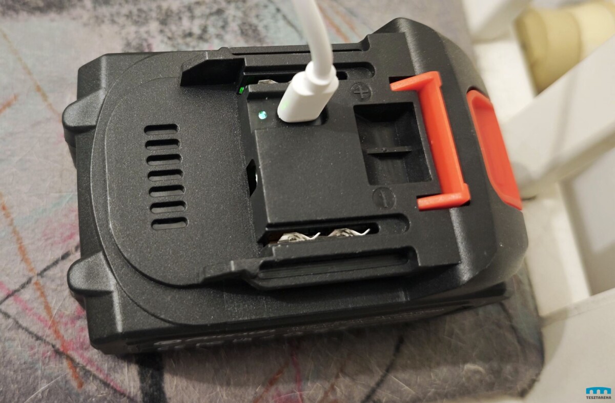 Foursun LB01 töltés