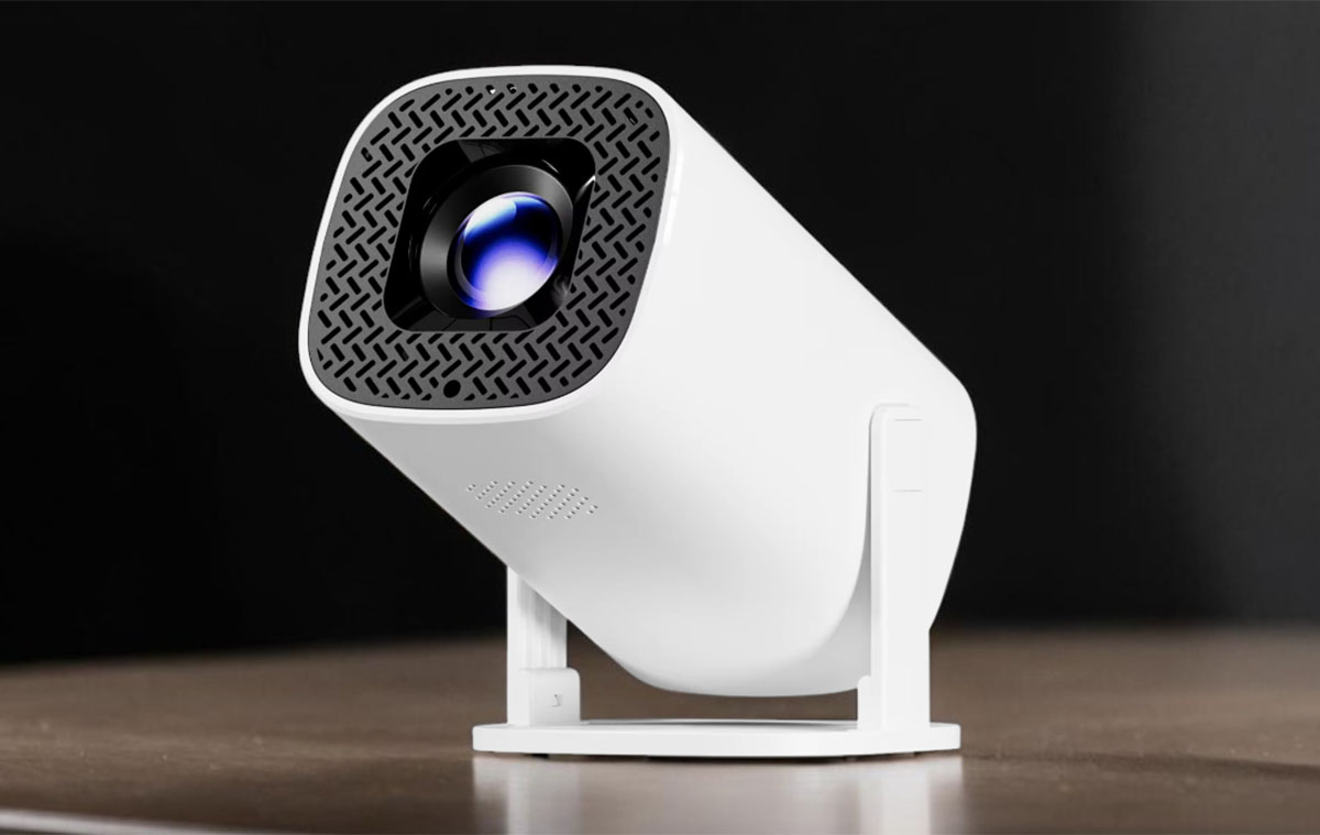 3 méteres TV pár forintért? Itt van hozzá a projektor