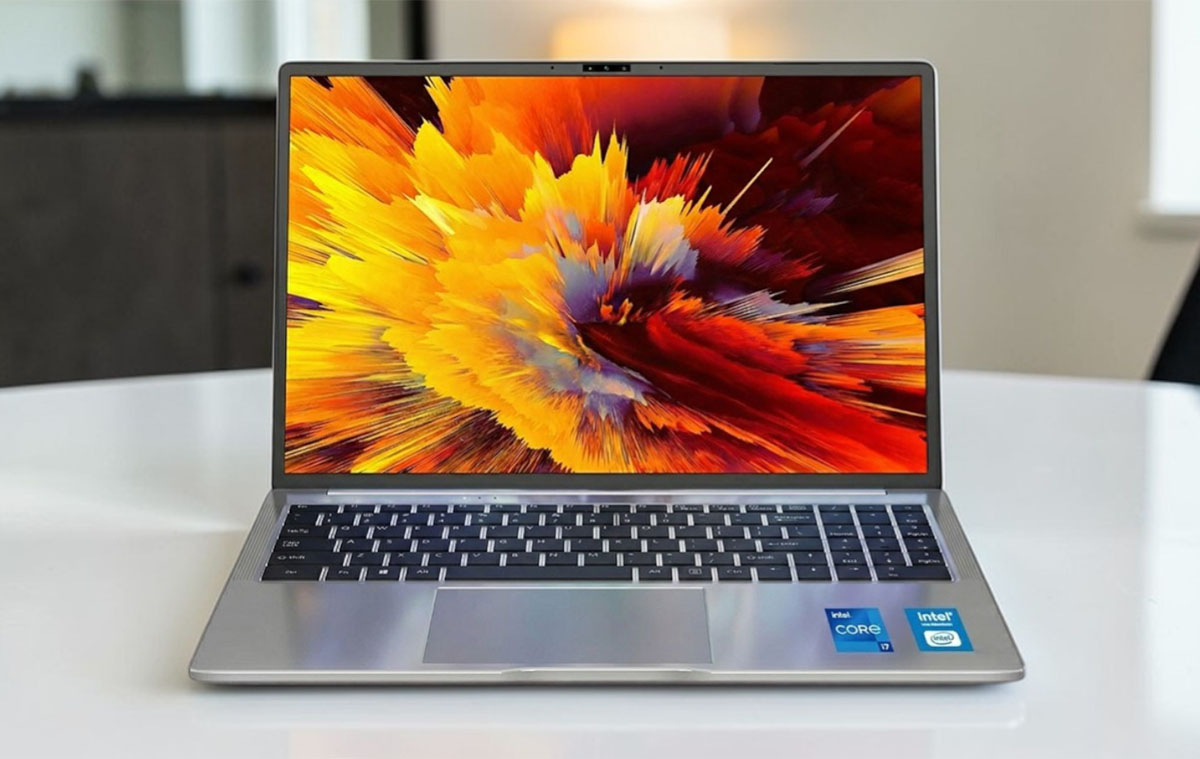 Ultraolcsó 14 magos laptop 120Hz-es kijelzővel, ujjlenyomat-olvasóval, féláron