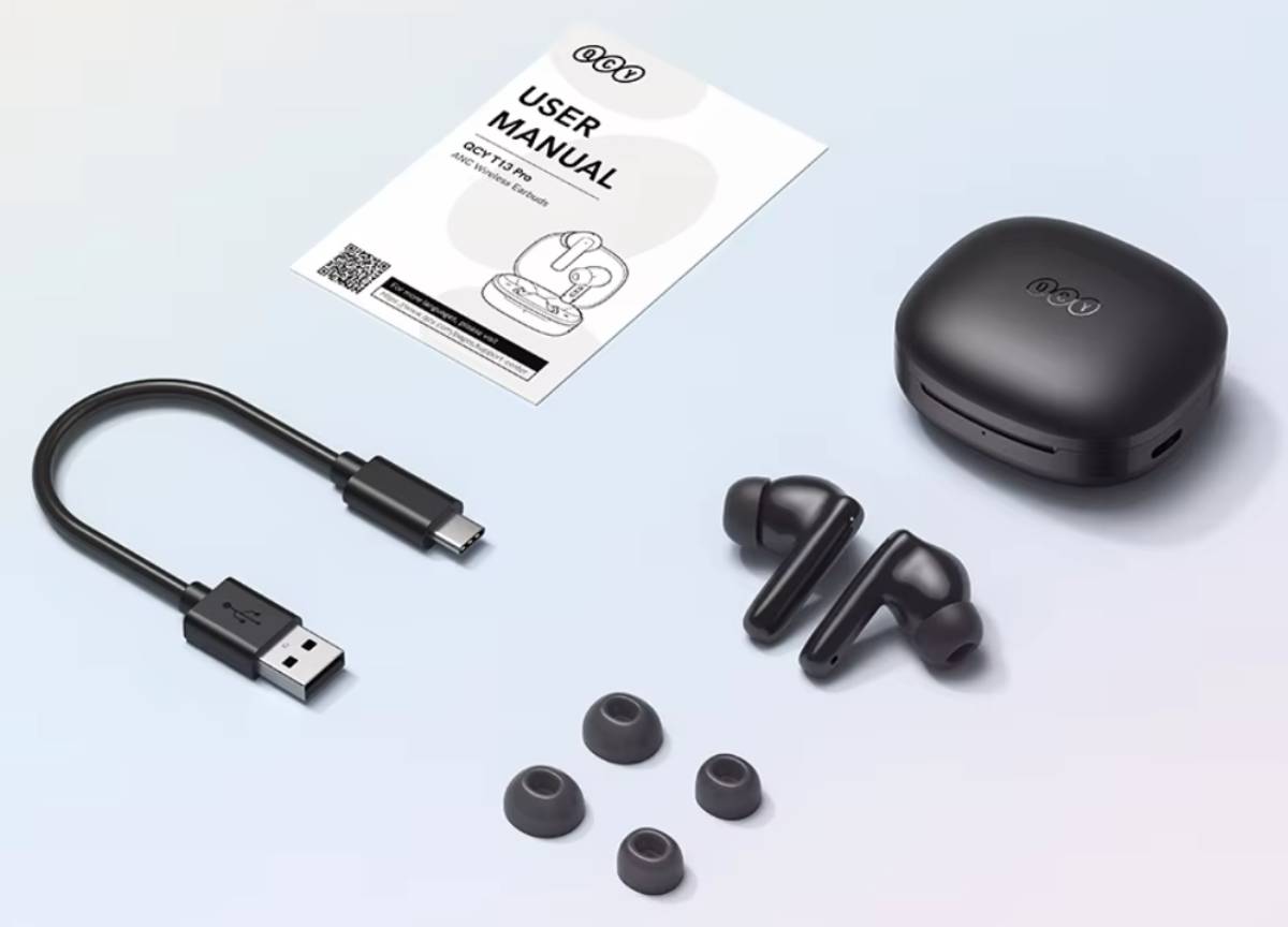 QCY T13 Pro HT23 doboz tartalma: kábel, gumiharangok, fülhallgatók, töltőtok, használati útmutató