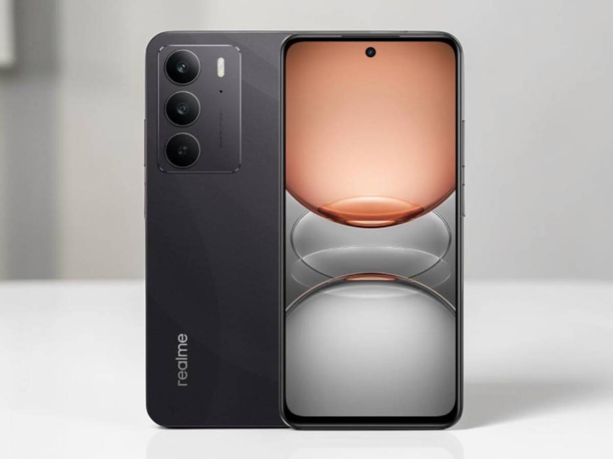 realme C75 4G fekete színben, egy fehér asztalon