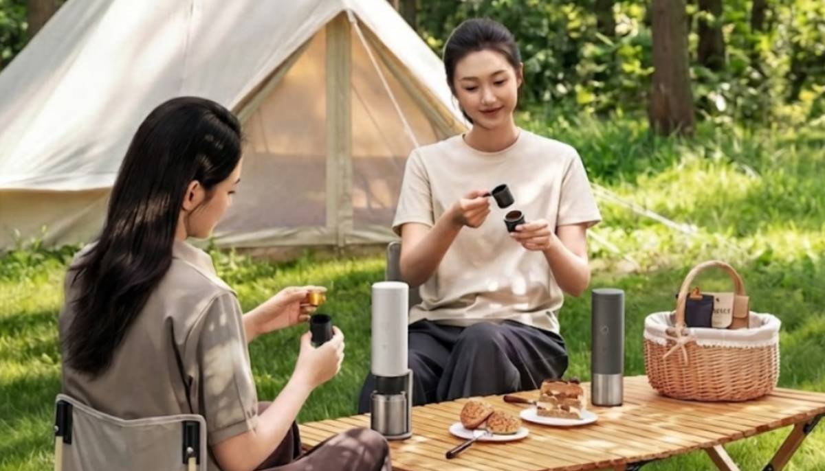 Xiaomi Mijia CMP001 kávéfőző használat közben