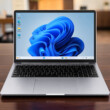16 GB RAM, 1 TB SSD és 2.5K 120 Hz-es kijelző laptop