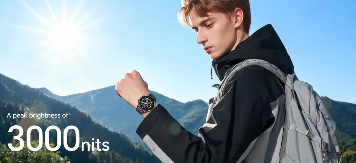 Egy férfi a csuklóján a HONOR Watch 6 okosórával