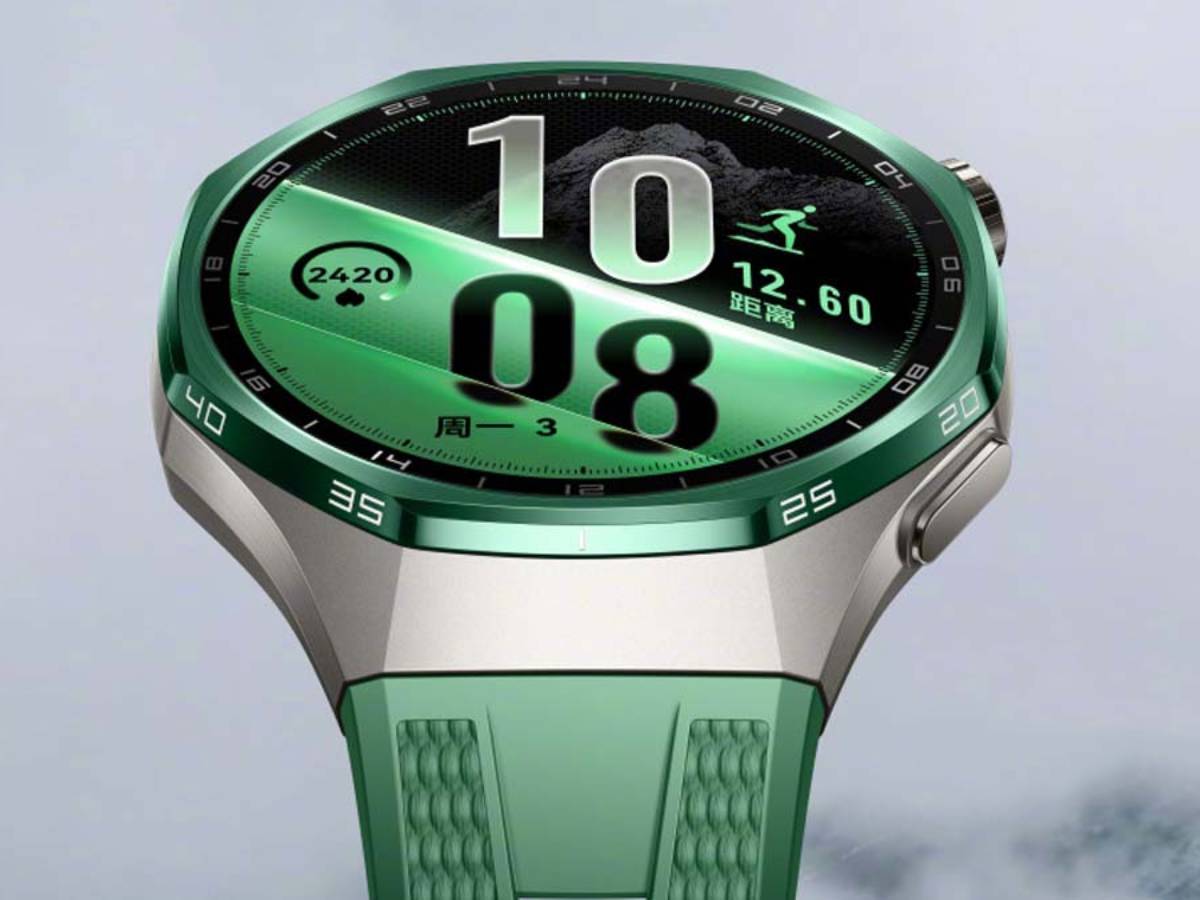 A Huawei Watch GT 7 Pro okosóra zöld színben