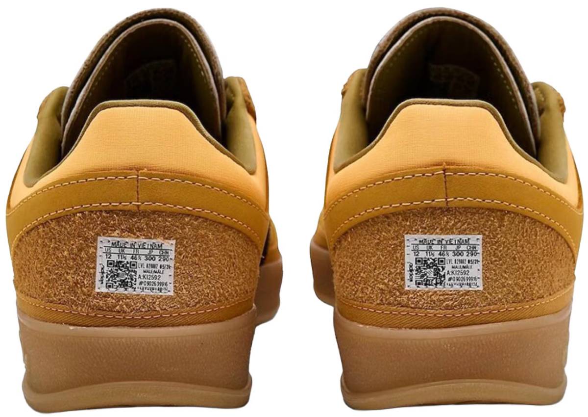 Bad Bunny x adidas Gazelle Indoor "Solar Gold" hátulról