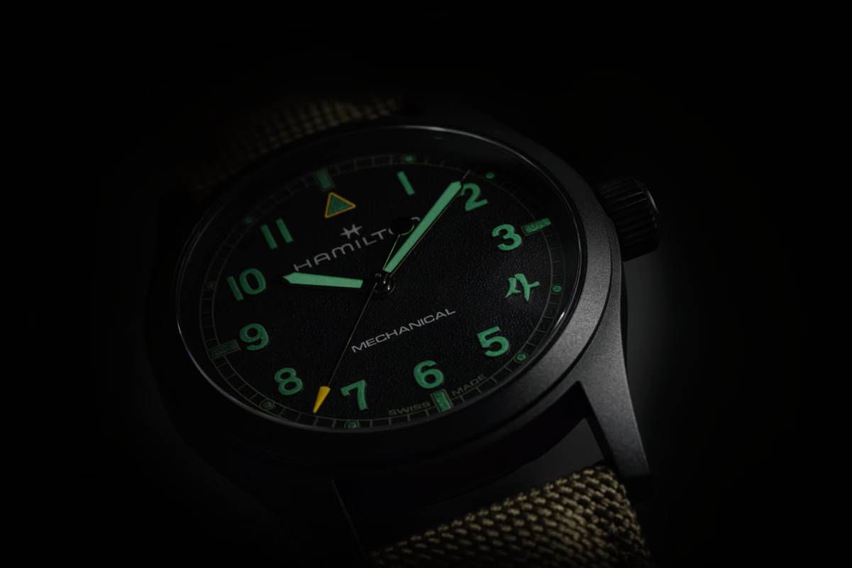 Call of Duty: Modern Warfare 4 Captain Price óra számlapja