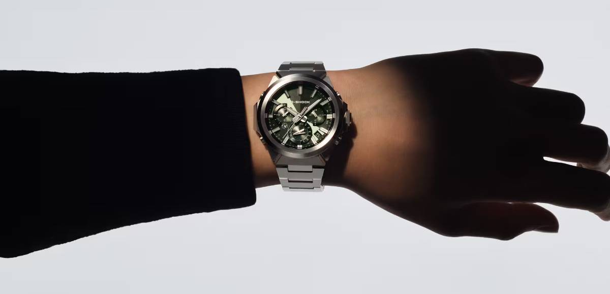 Casio G-Shock GST-W1000 csuklón