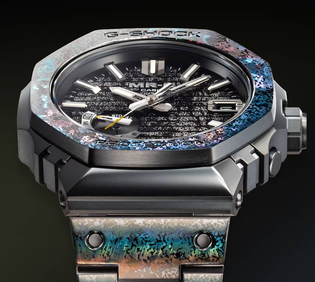Casio MRG-B2100HR-1A lünetta