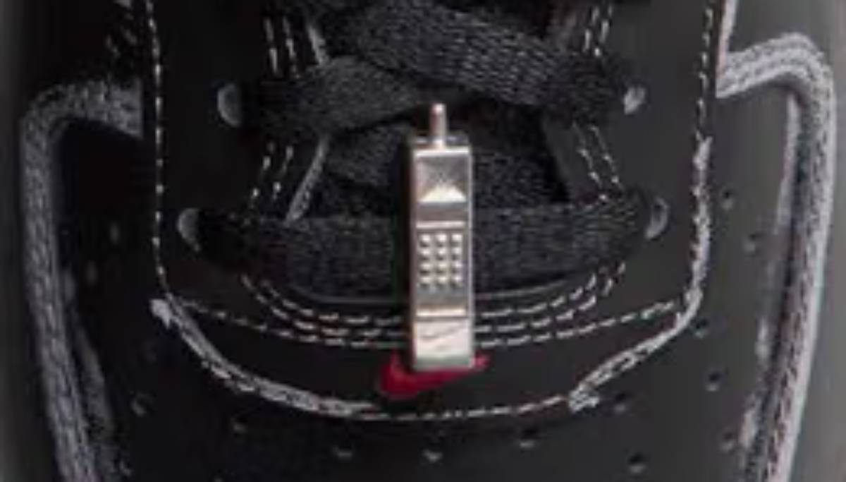 Nike Air Force 1 Low “Ghostface Black” telefon