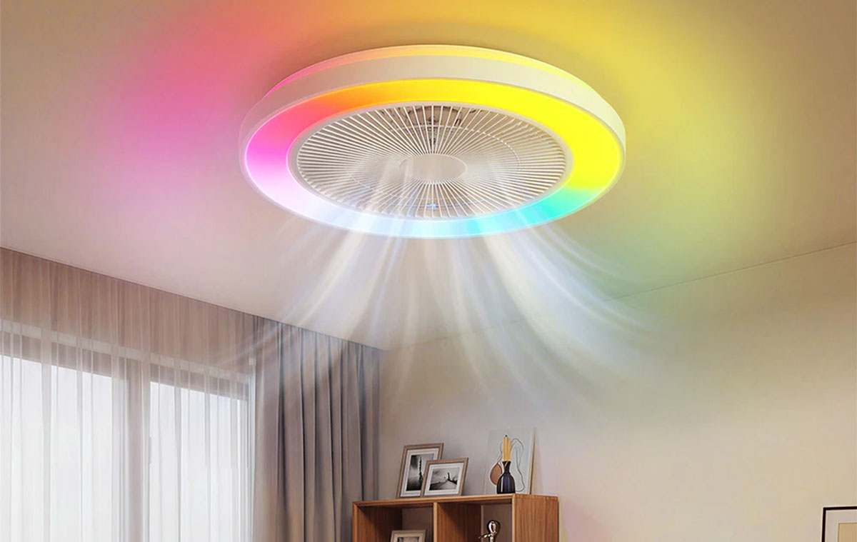 RGB mennyezeti lámpa ventilátorral
