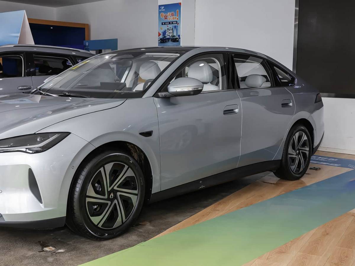 FAW-Volkswagen Jetta M6 ezüst