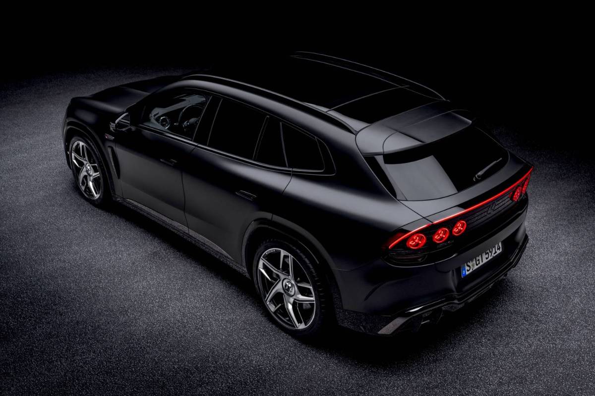 Mercedes-AMG GT SUV fentről