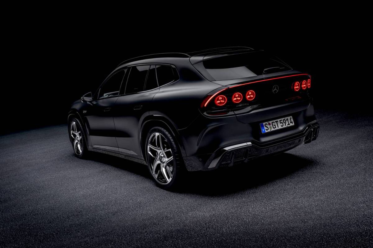 Mercedes-AMG GT SUV hátulról