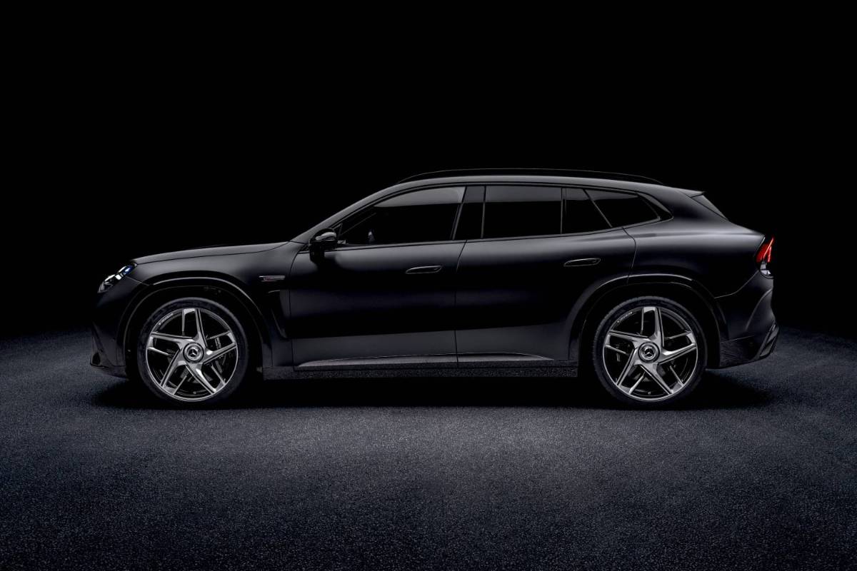 Mercedes-AMG GT SUV oldalról