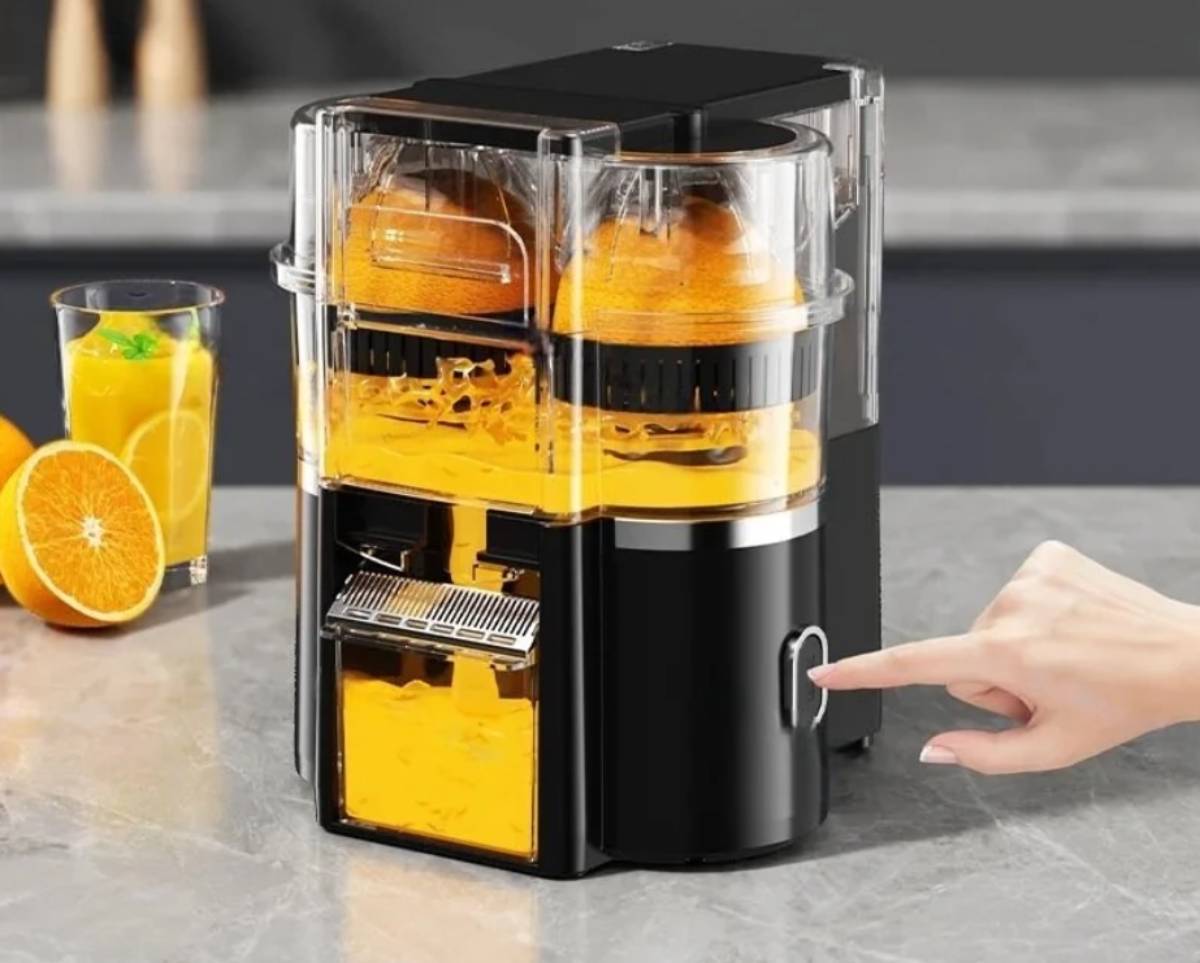 Novulife akkumulátoros citrusprés működés közben
